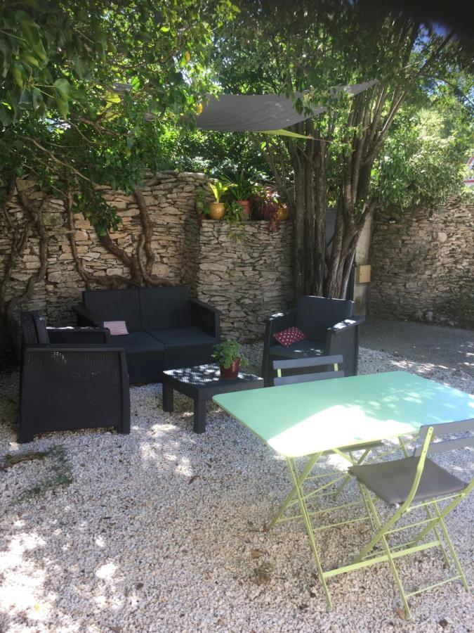 Chambres D'Hotes Lovely Planette Nîmes Buitenkant foto